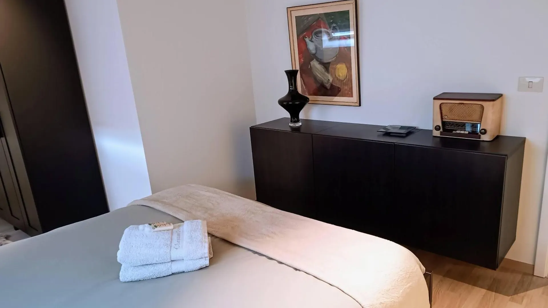 Apartament Huswell - Sunny Terrace With Harbour View - 5-Min Walk To Station Ostenda 0*,  Belgia